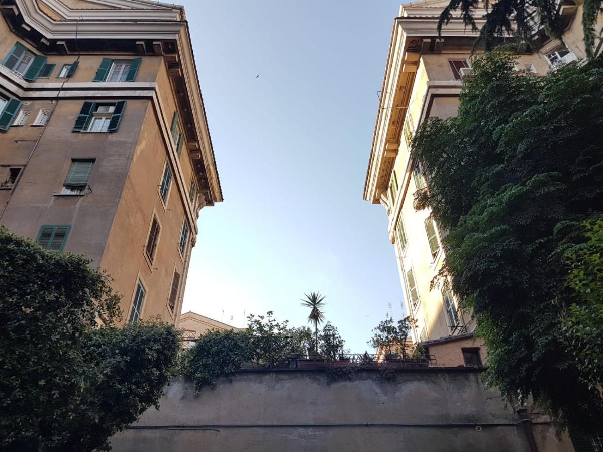 Ave Cesare Apartment Rome Bagian luar foto